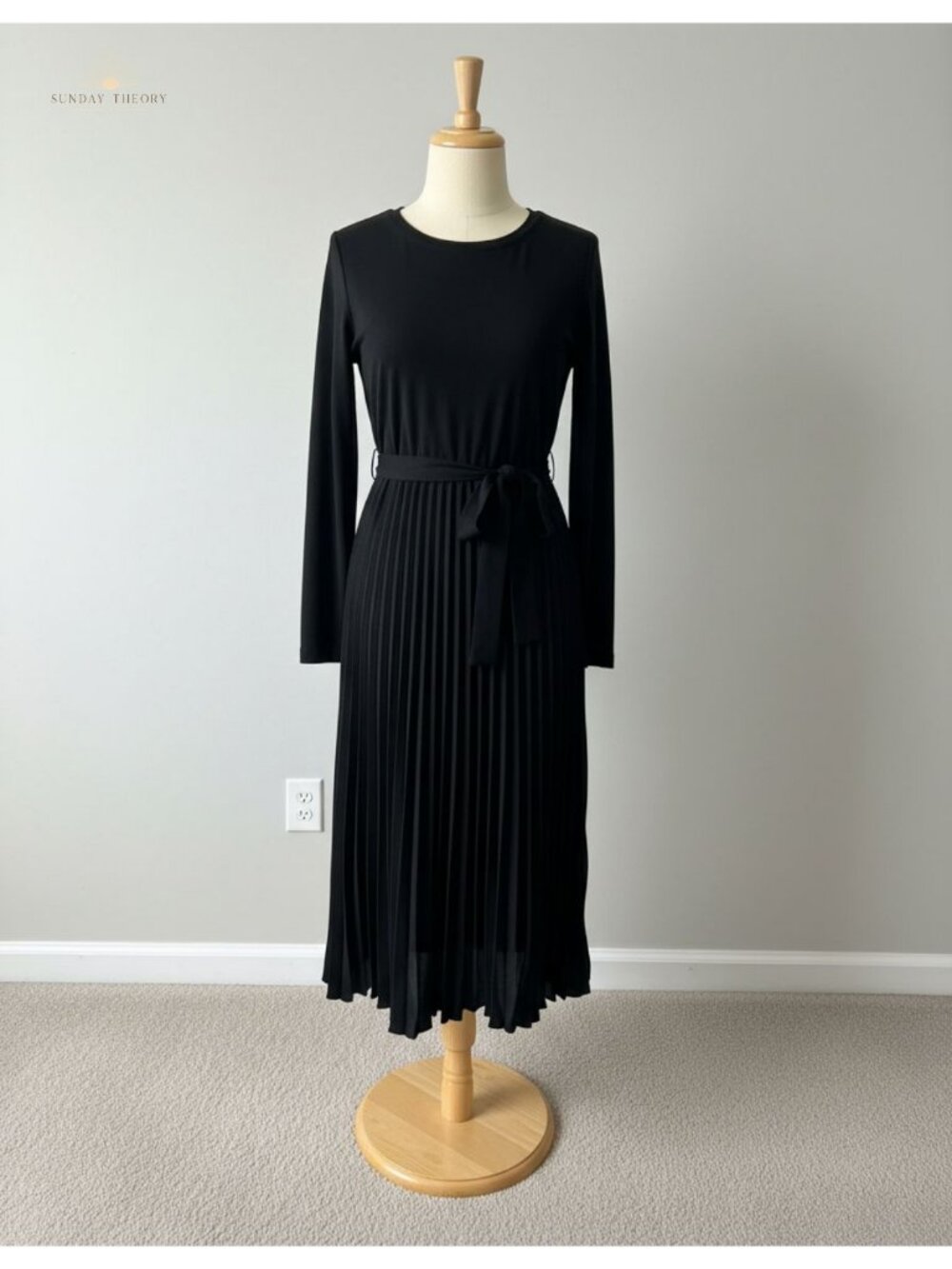 Long Sleeve Pleated Knit Midi Dress with Belt